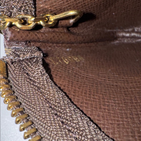 Louis Vuitton Mini Lin Pochette Cles - Picture 7 of 10